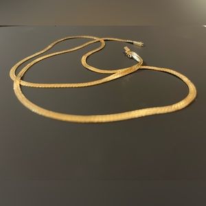 14k Solid gold vintage herringbone chain